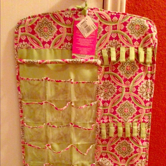 Hanging jewelry organizer