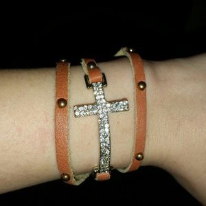 Cross gem bracelet
