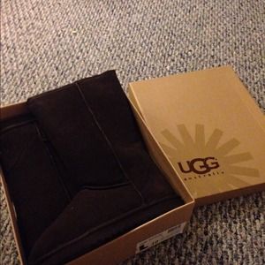 UGGS Chocolate Brown Size 10 BRAND NEW IN BOX!!