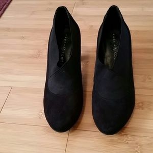 Black shoes