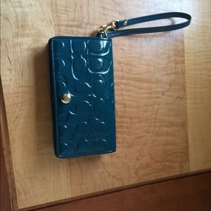Coach teal patent leather long wallet/wristlet