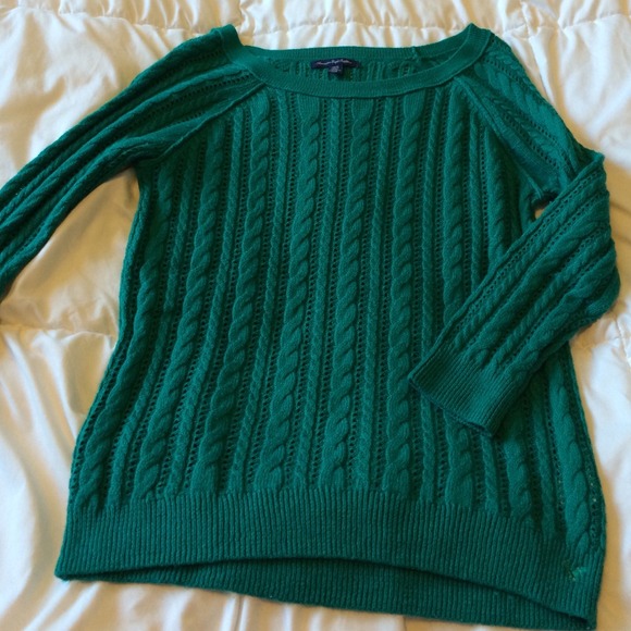 american eagle sweater XS