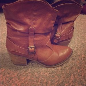 cowgirl boots , size 7
