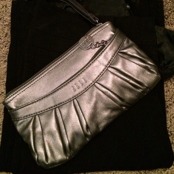 Wristlet