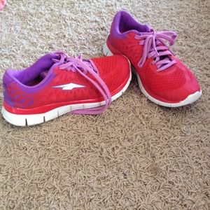 Avia Women's Burst Tech Running Shoe