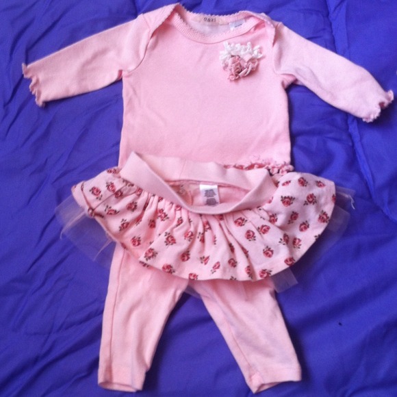 Guess baby outfit