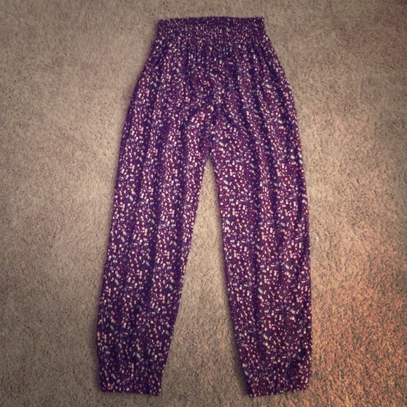 American Eagle Floral Harem Pants