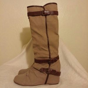 ALDO tan canvas wedge boots