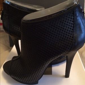 Marco Santi MC-Kerriess from Sole Society