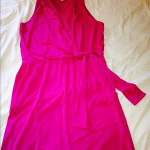Michael Kors dress – V neck fuchsia – size large