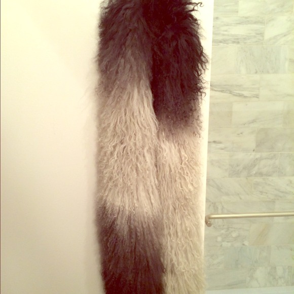 Toria Rose Ombré Mongolian Lamb Boa/Scarf