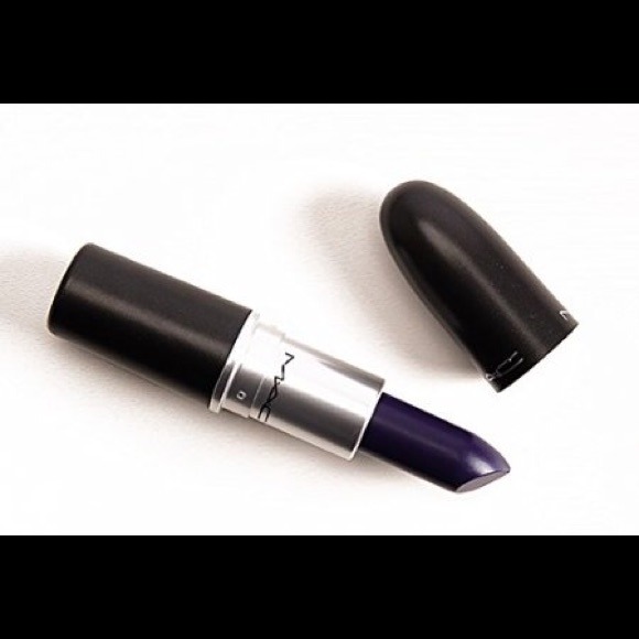 🚫SOLD🚫MAC Gunner lipstick