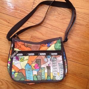 LeSportsac shoulder bag!
