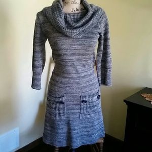 SOLD IN BUNDLE!! Women's sweater dress size 4-6