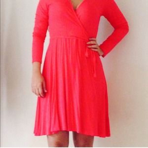 Vibrant pink wrap style dress! H&M large