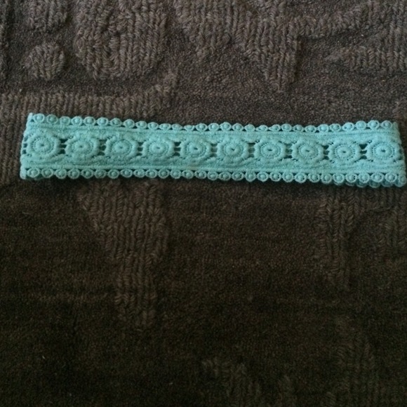 Light blue headband - Picture 1 of 3
