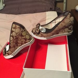Coach sweetie sneaker wedge size 7.5