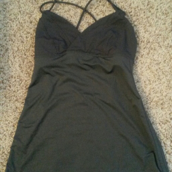 Lululemon integrity top
