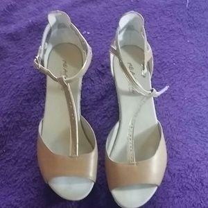 Kenneth Cole Reaction Wedges