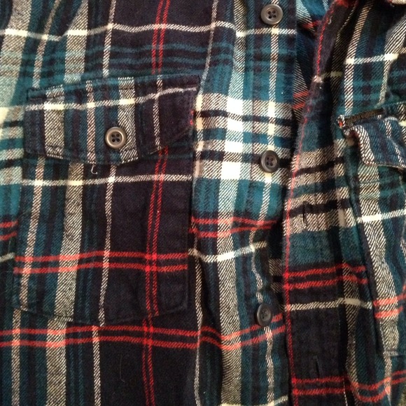 On the byas flannel shirt , from PAC sun , unisex - Picture 3 of 3