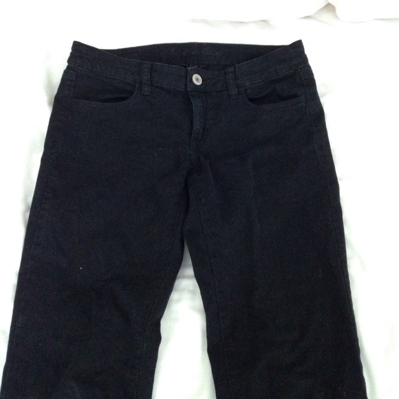 Black velvet skinny jeans from American eagle!