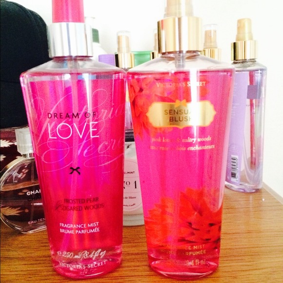 2 Victoria's Secret body sprays