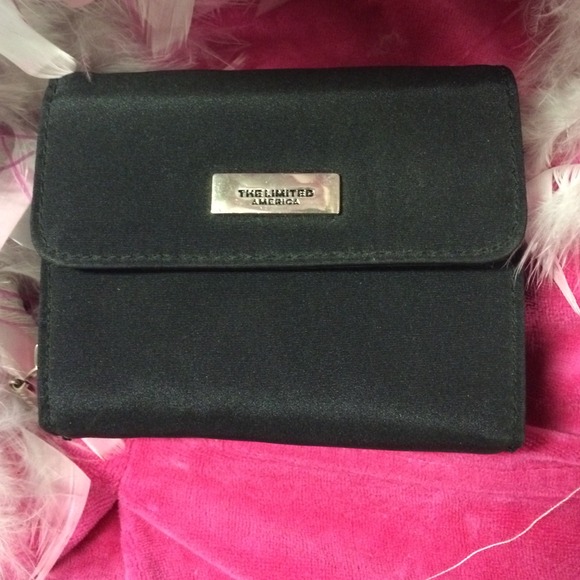Wallet - Picture 1 of 3