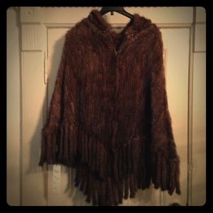 New Knitted mink poncho In brown. 100% mink