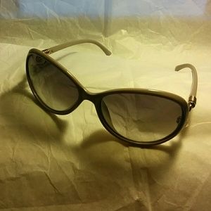 Light brown n gold color sunglasses