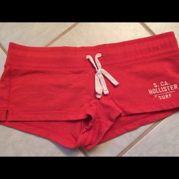 Hollister short
