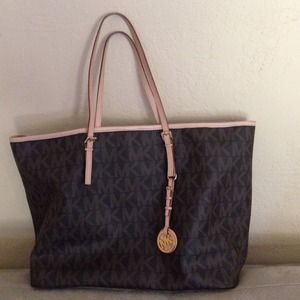 Michael Kors Jet Set Travel Medium Tote - Brown