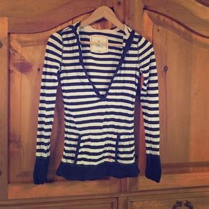 American Eagle Long Sleeve Top