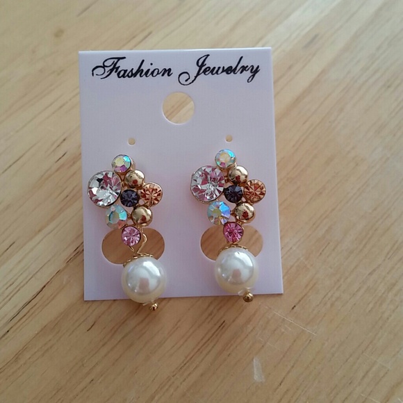 Rhinestone/pearl Earings