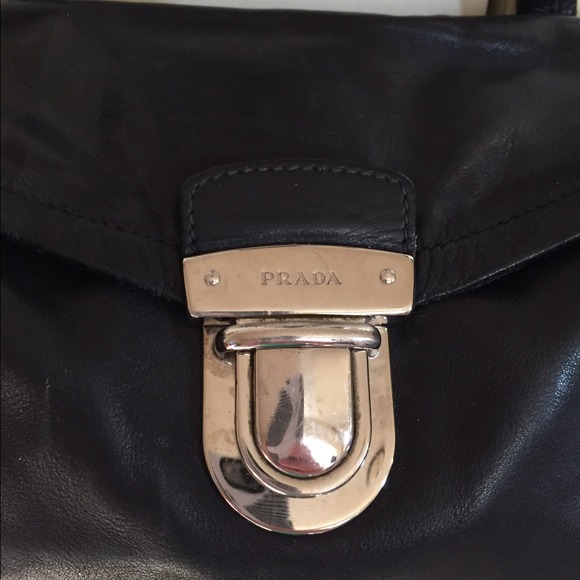 🎈SALE 🎈Prada Soft Calf Leather Handbag - Picture 2 of 6