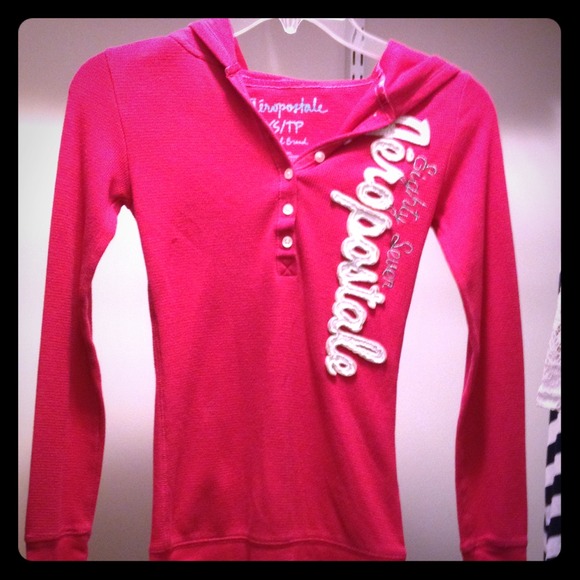 Aeropostale Long Sleeve T-Shirt   XS