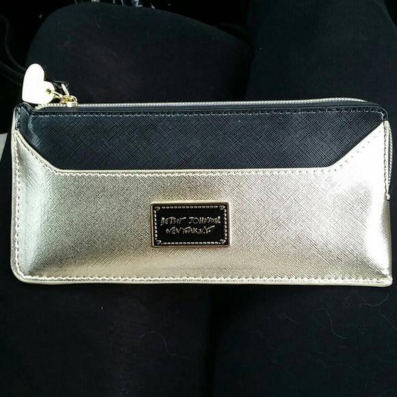 *AUTHENTIC* Betsy Johnson Wallet/Wristlet