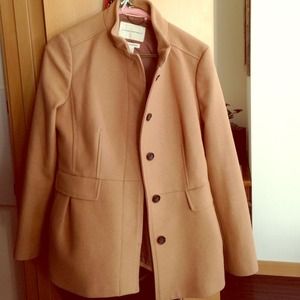 Lined lightweight camel colored coat from BR