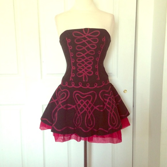 by deep los amgeles Dresses & Skirts - Black and Magenta Dress