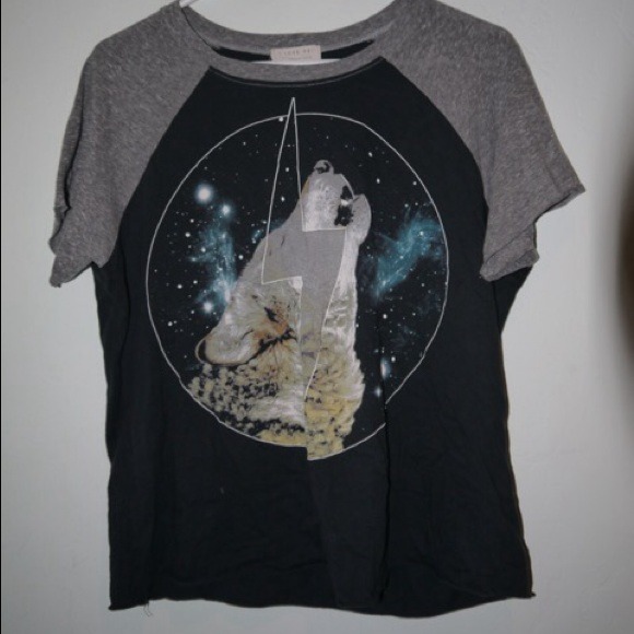 Wolf baseball tee