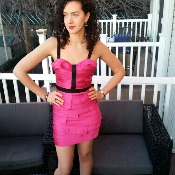 Beb? hot pink tiered sweet heart neckline sz sm