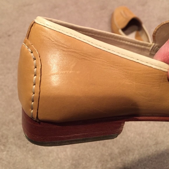 Tan all leather loafers⬇️Reduced⬇️🌷🌷🌷 - Picture 3 of 4