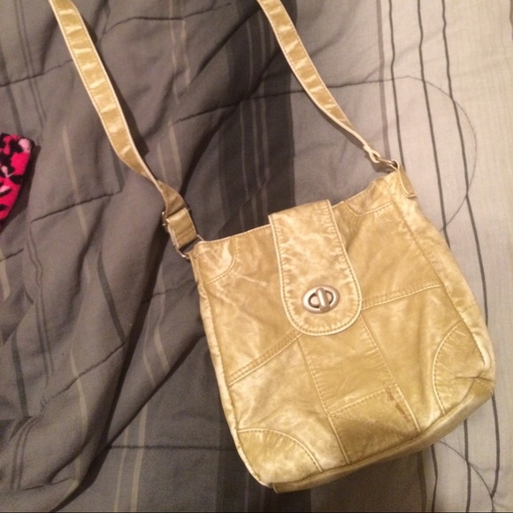 Handbags - Yellowish cross body bag.