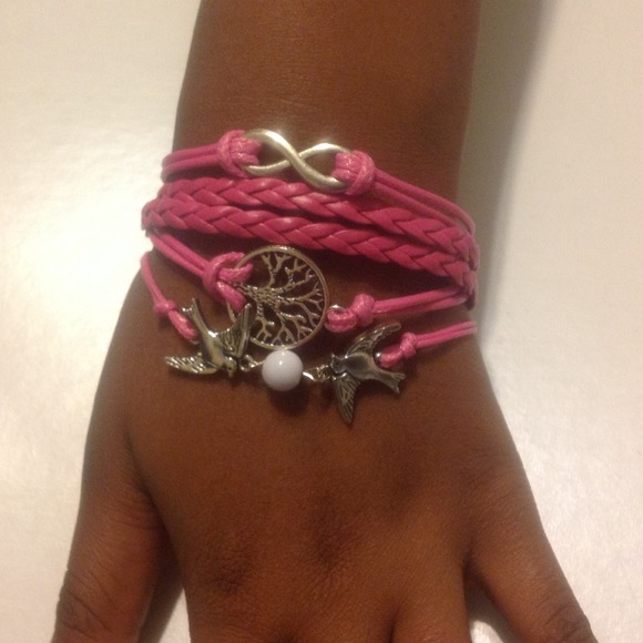 Brand new bracelet 🌟2 available