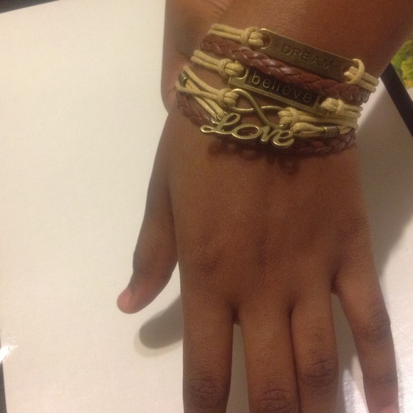 New bracelet 🌟 2 available