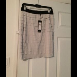 BCBG tiered skirt light gray