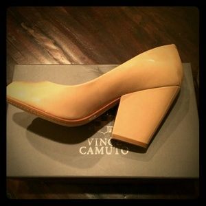 VINCE CAMUTO HEELS!