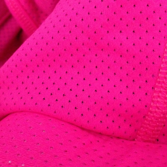 pink sports bra reversible - Picture 3 of 3