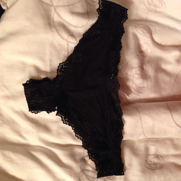Victoria's Secret Pink Lace thong panty NWT