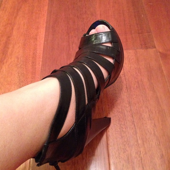Bundled: Madden Girl Heels - Picture 3 of 4