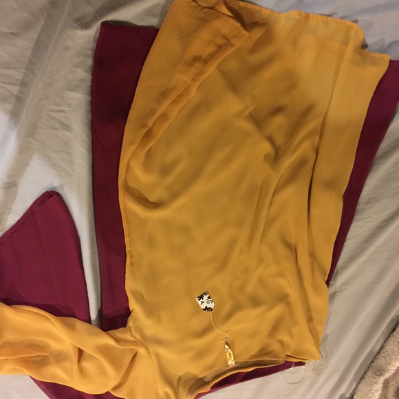 Long off the shoulder tunics nwt - Picture 3 of 4